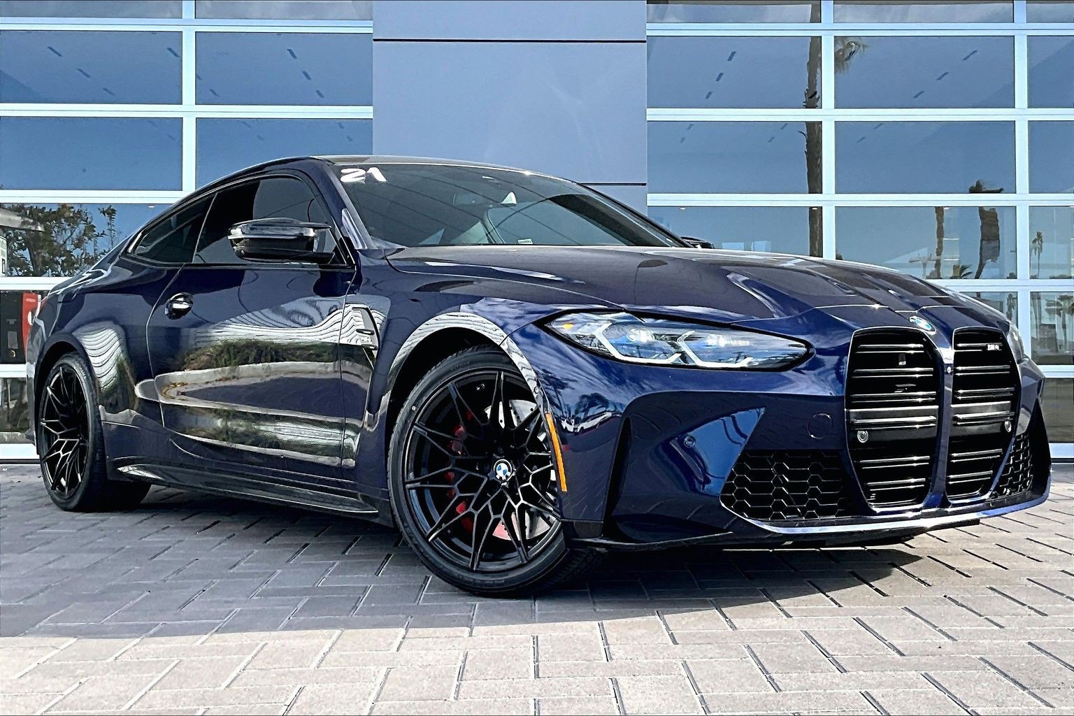 Used 2021 BMW M4 Coupe w/ Executive Package image 3