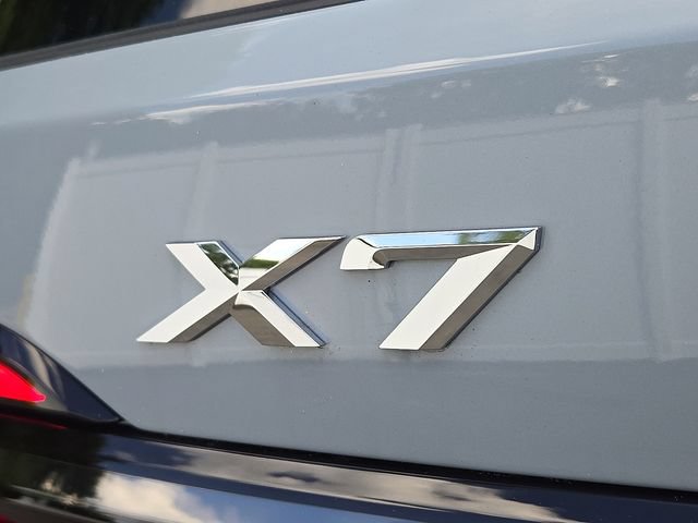 New 2027 BMW X7 xDrive40i w/ M Sport Package AWD/4WD image 16