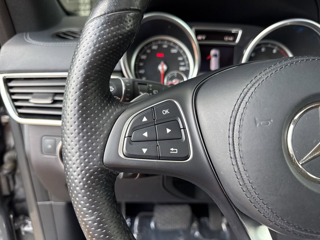 Used 2018 Mercedes-Benz GLS 450 4MATIC image 31