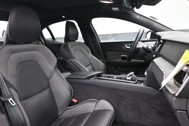 Used 2023 Volvo S60 B5 Ultimate w/ Climate Package FWD image 17