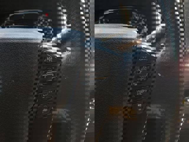 Used 2023 Nissan Frontier SV w/ SV Convenience Package image 26