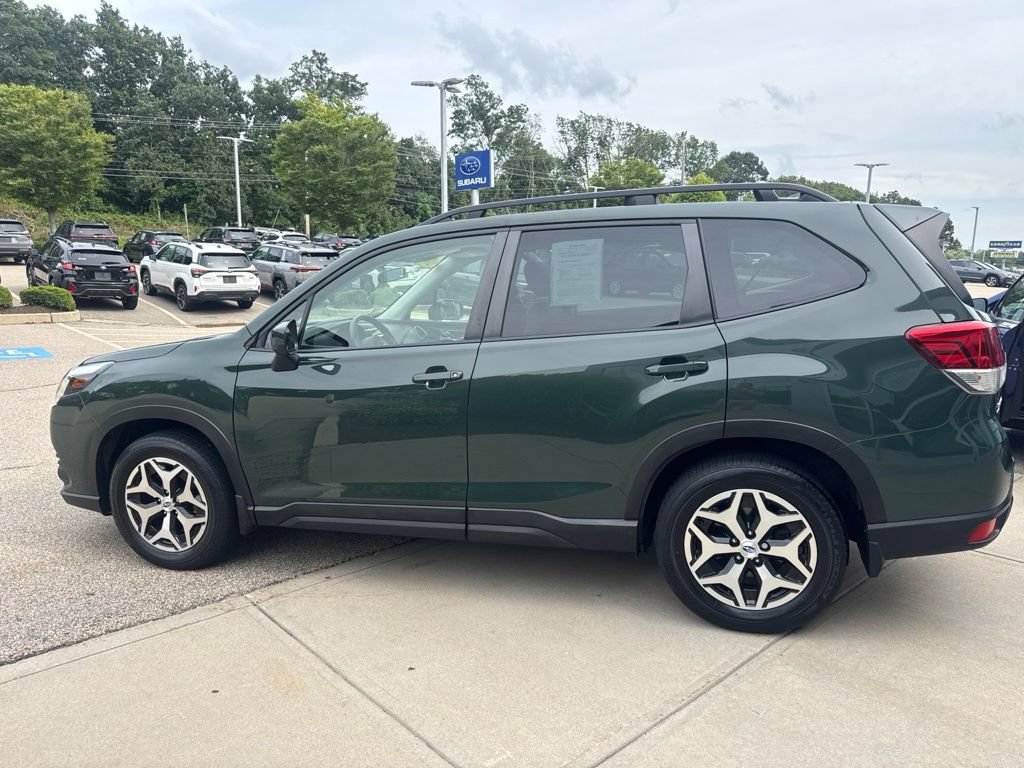 Used 2023 Subaru Forester Premium AWD/4WD image 8