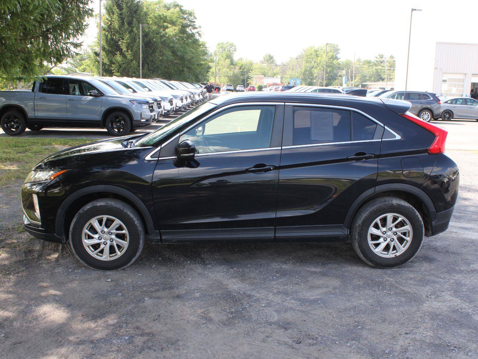 Used 2019 Mitsubishi Eclipse Cross ES AWD/4WD image 5
