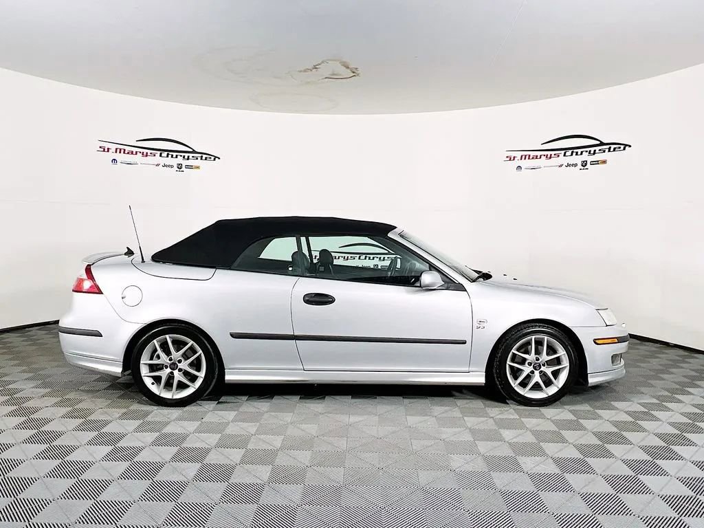 Used 2004 Saab 9-3 Aero image 9