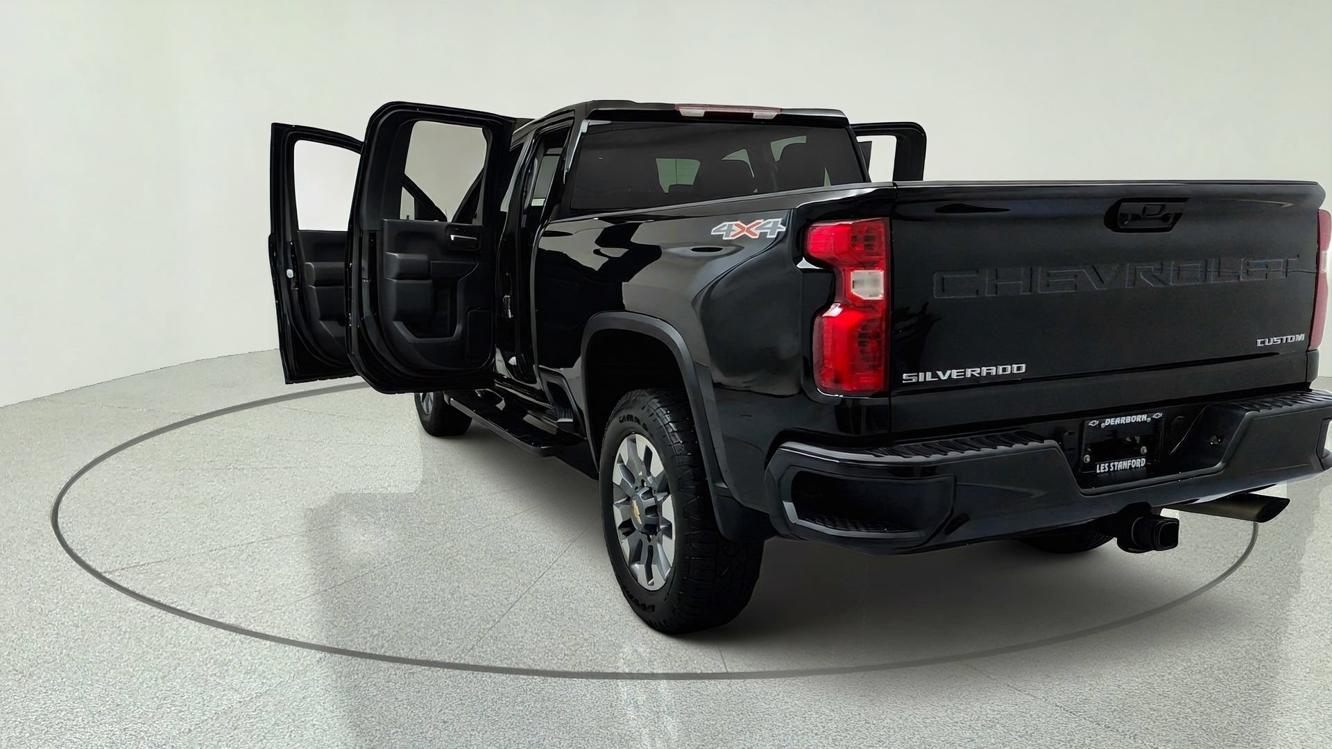 Used 2024 Chevrolet Silverado 2500 Custom w/ Custom Convenience Package AWD/4WD image 11