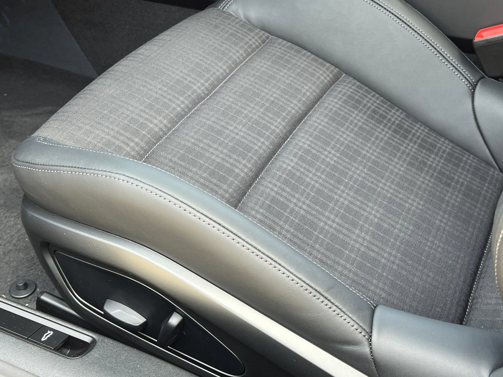 New 2026 Porsche 911 Carrera T RWD image 34