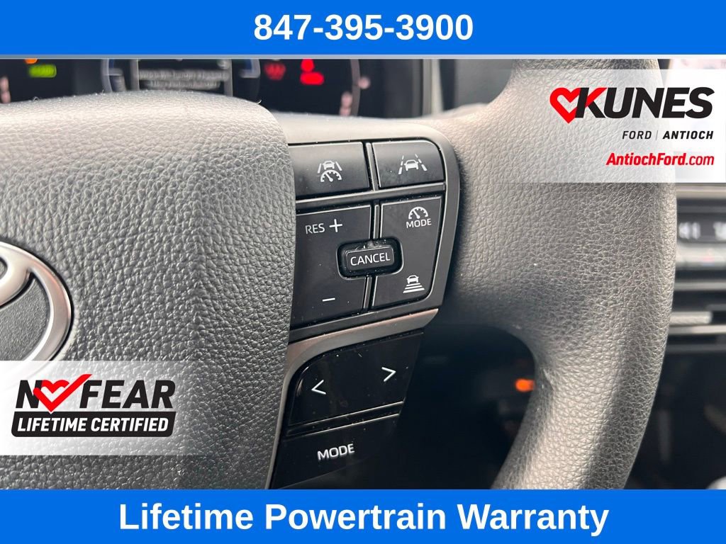 Used 2025 Toyota Camry LE FWD image 10