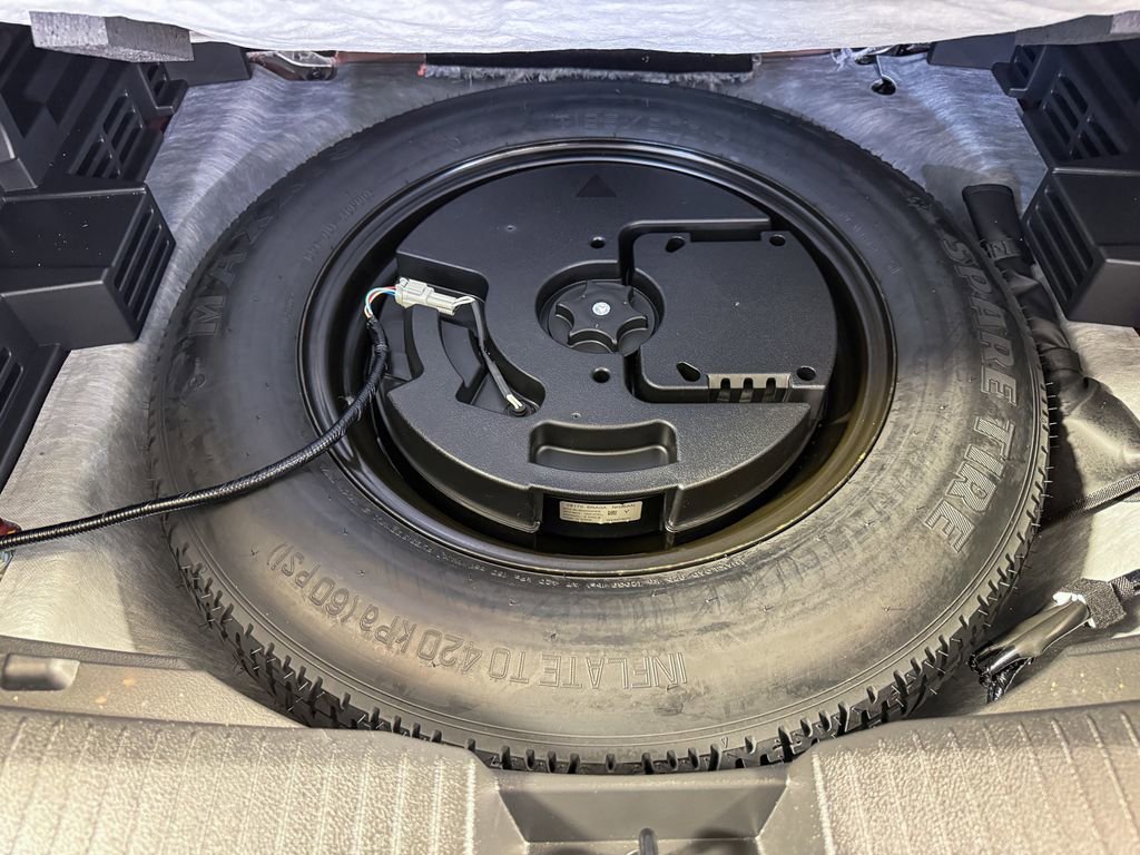 Certified 2024 Nissan Rogue SL image 41