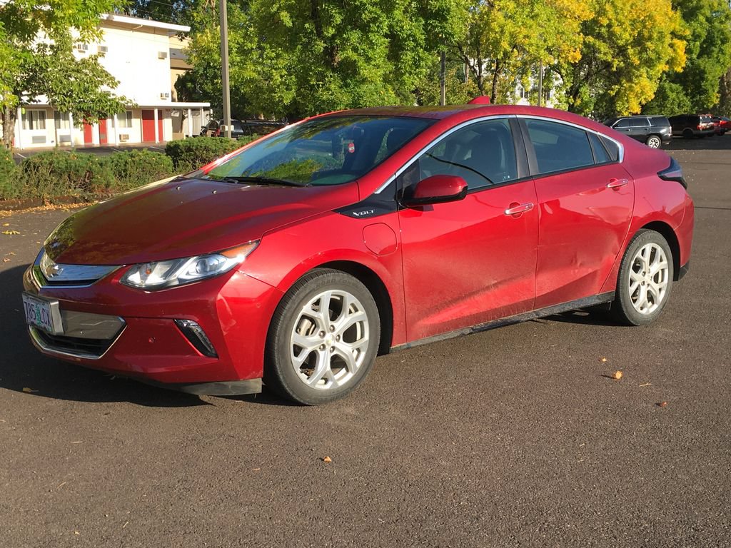 Used 2018 Chevrolet Volt Premier w/ Driver Confidence Package