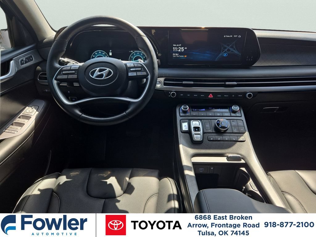 Used 2025 Hyundai Palisade Limited AWD/4WD image 10