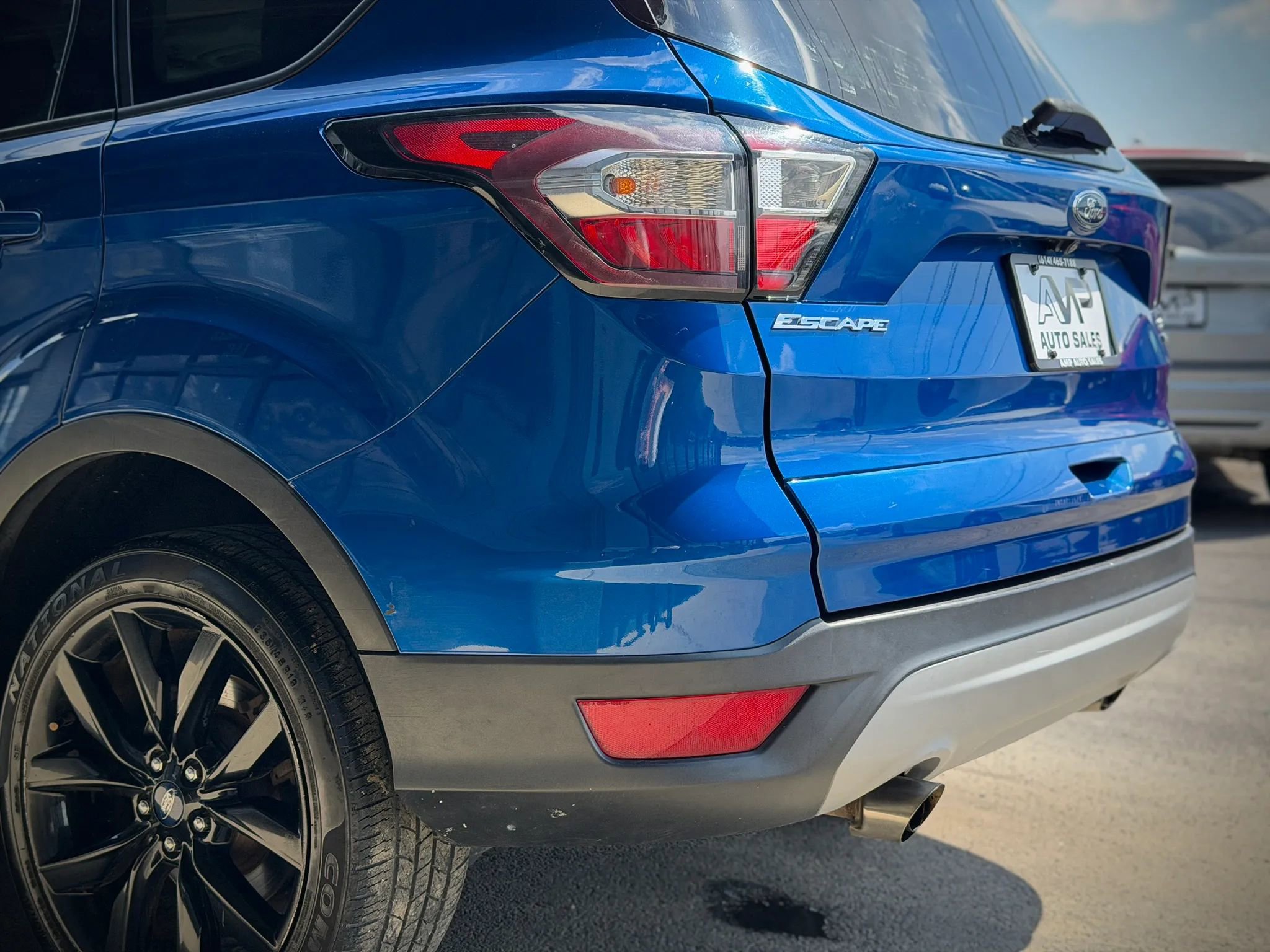 Used 2018 Ford Escape SE w/ SE Sport Appearance Package AWD/4WD image 30