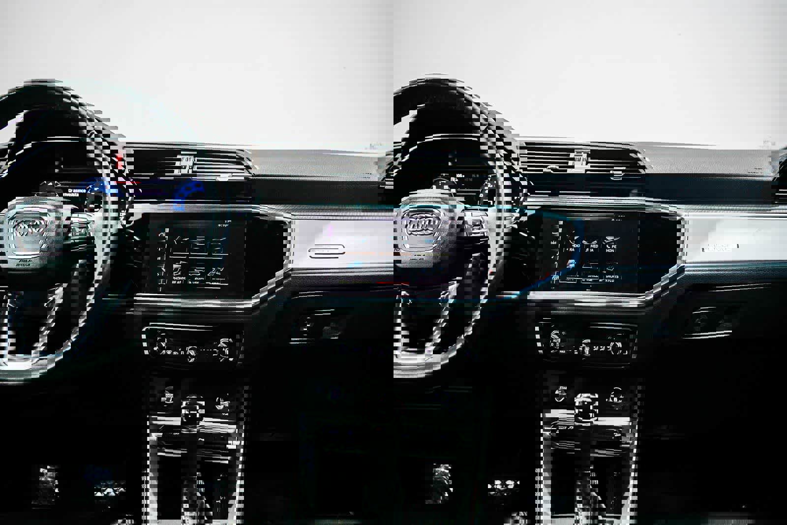 Used 2019 Audi Q3 2.0T Premium image 13