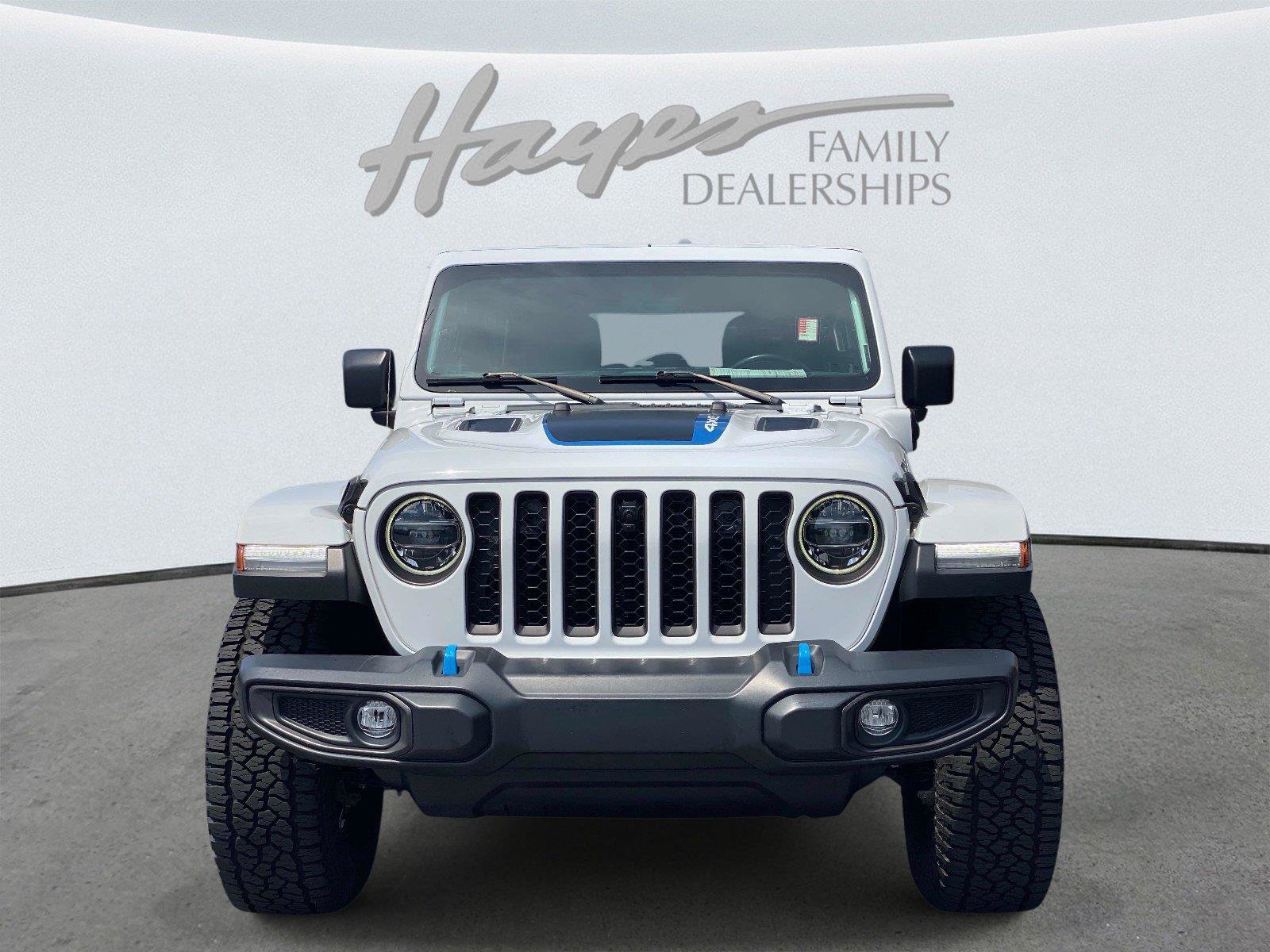 Used 2022 Jeep Wrangler Unlimited Rubicon 4xe w/ Cold Weather Group AWD/4WD image 10
