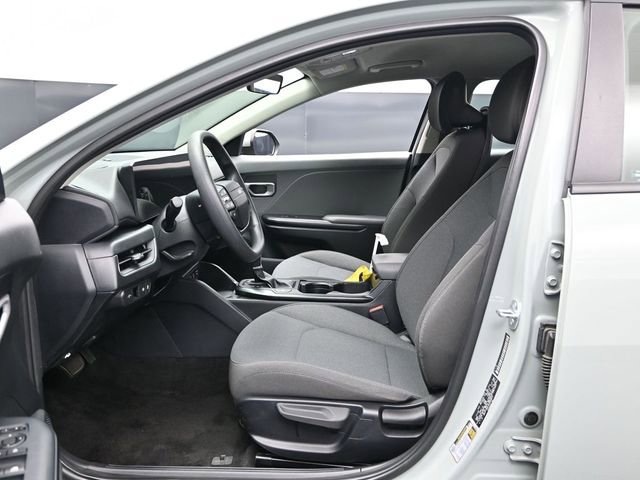 Used 2025 Kia K4 LXS image 19