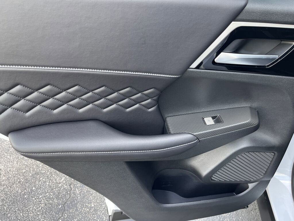 New 2025 Mitsubishi Outlander SEL Black Edition image 21