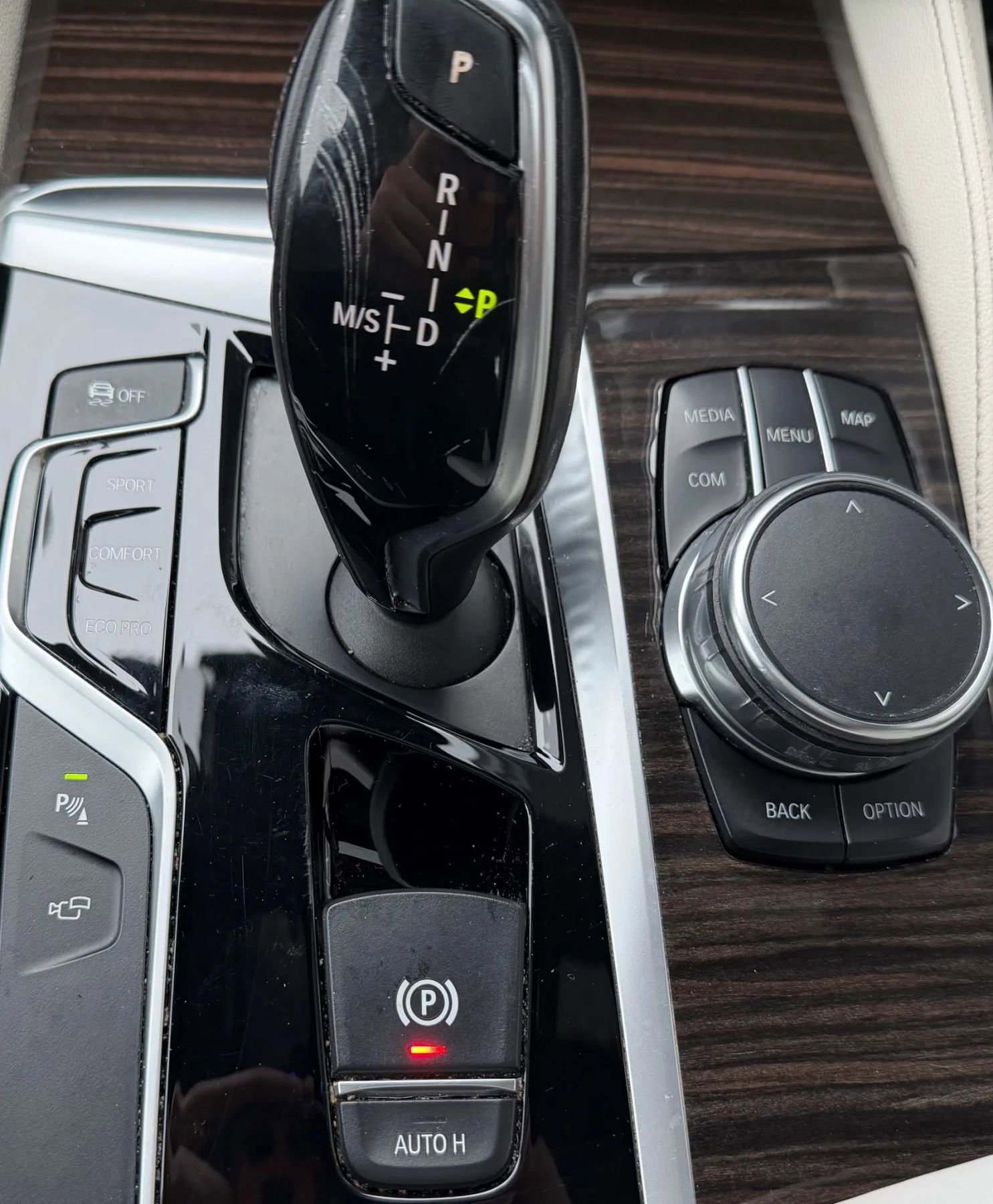 Used 2017 BMW 540i xDrive image 23