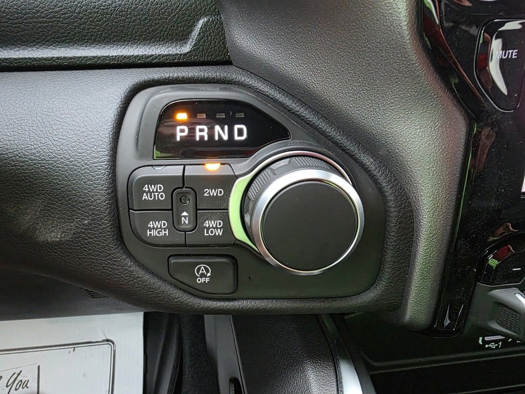 New 2026 RAM 1500 4x4 Crew Cab image 18