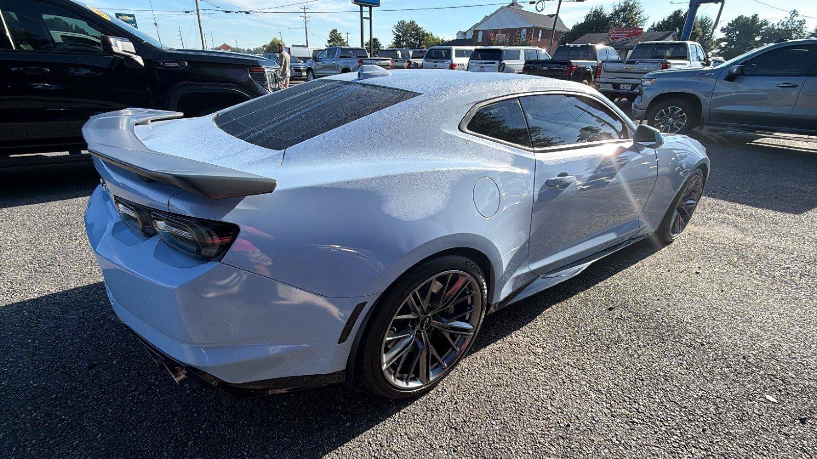 Used 2023 Chevrolet Camaro ZL1 RWD image 8
