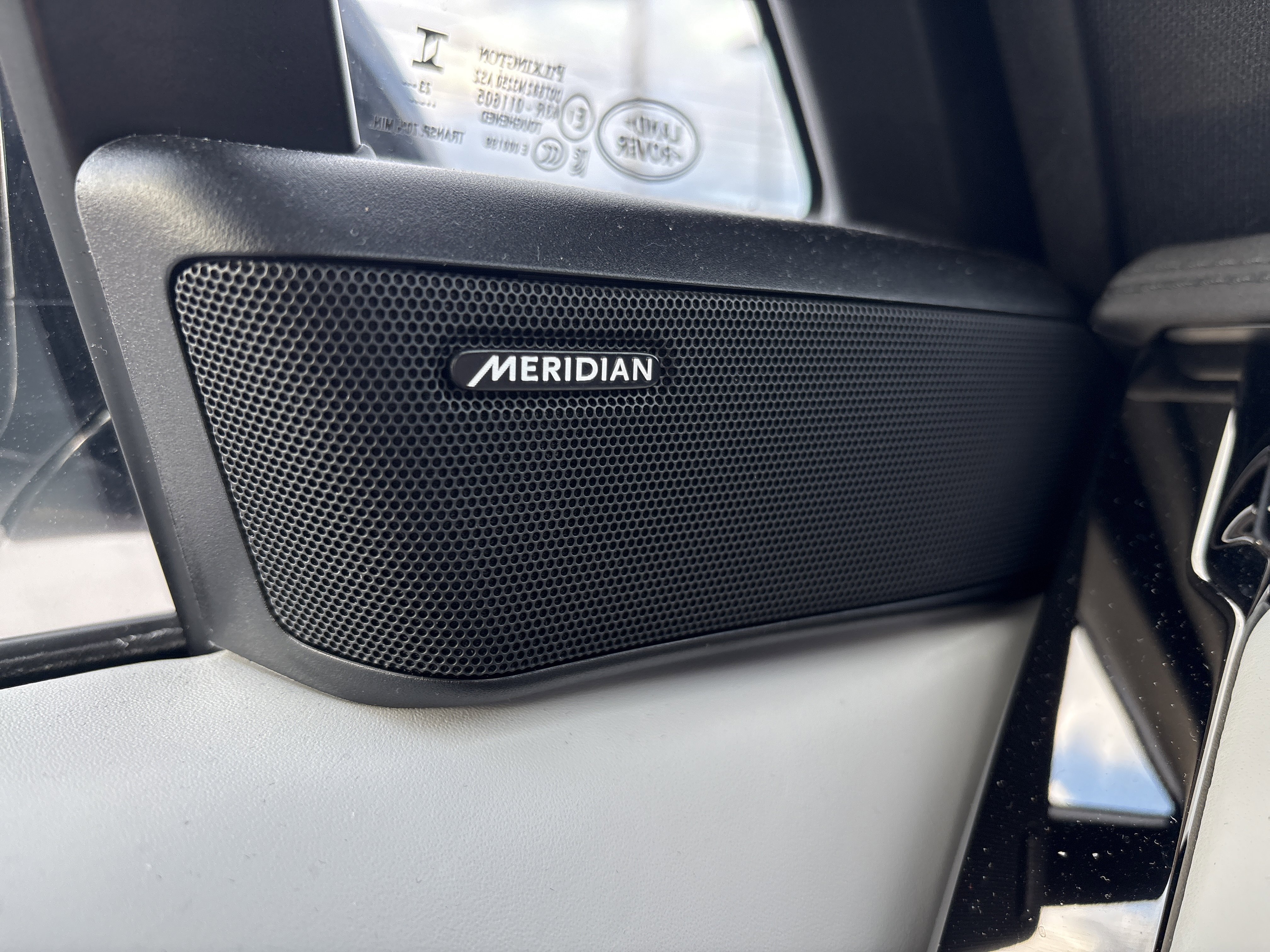 Used 2024 Land Rover Range Rover Sport SE image 31