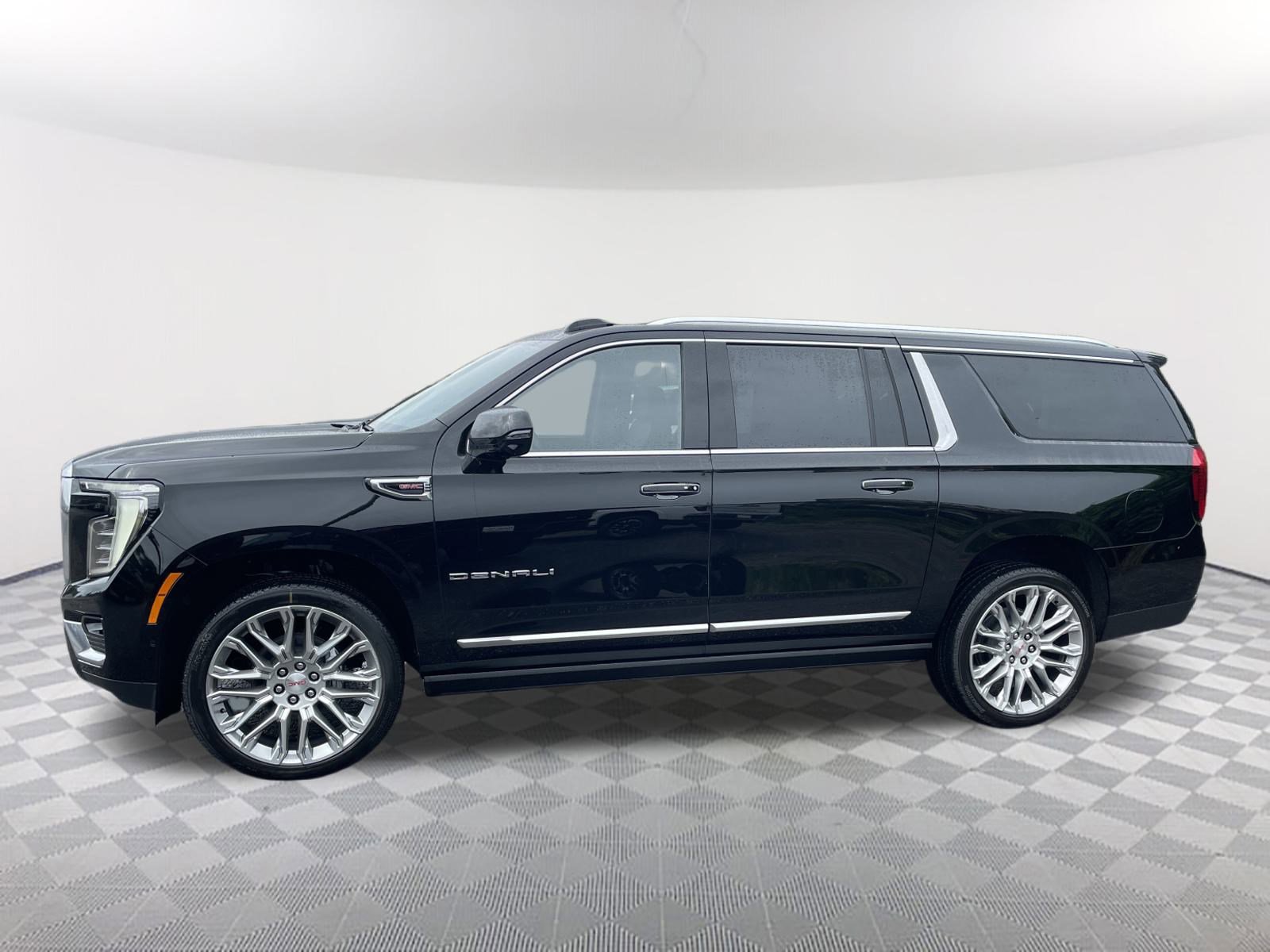 New 2026 GMC Yukon XL Denali image 2