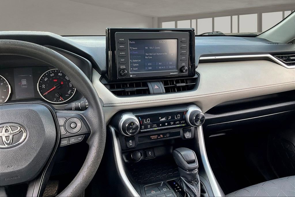 Used 2021 Toyota RAV4 XLE image 9
