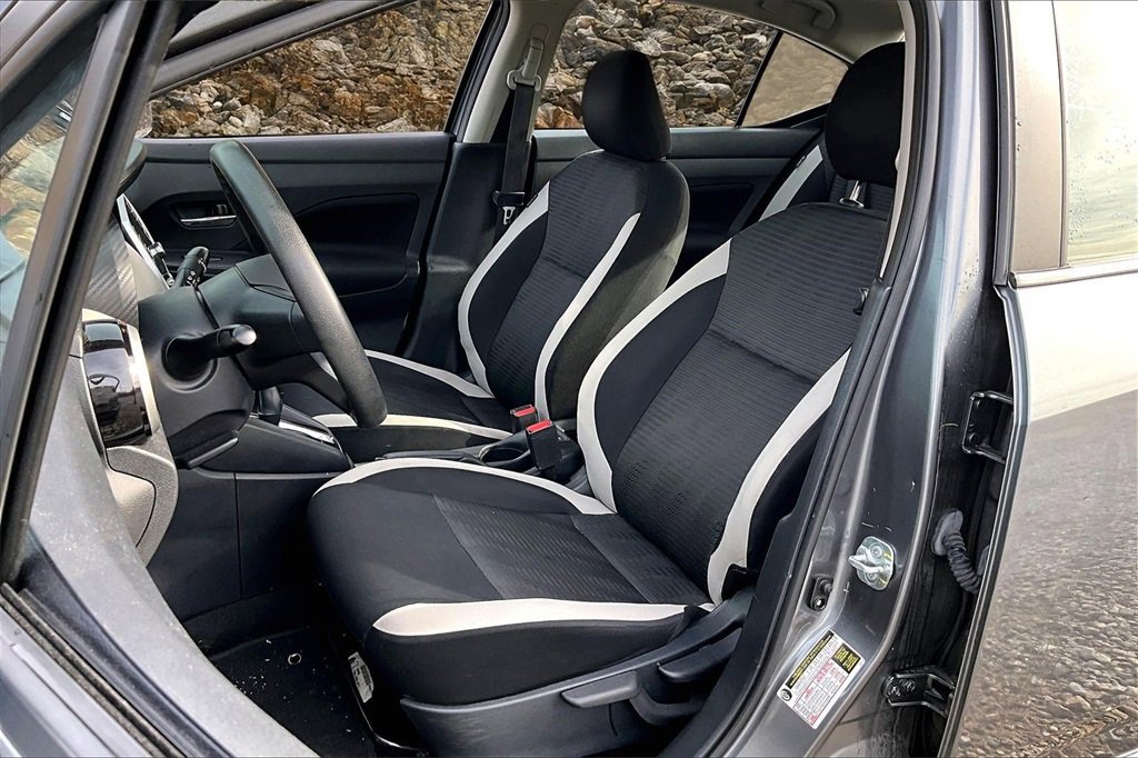 Used 2021 Nissan Versa SV image 23