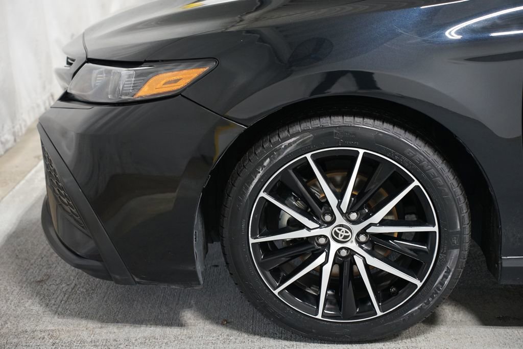 Certified 2024 Toyota Camry SE FWD image 5