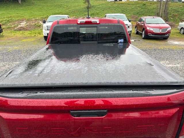 Used 2025 Chevrolet Colorado W/T w/ Advanced Trailering Package RWD image 11