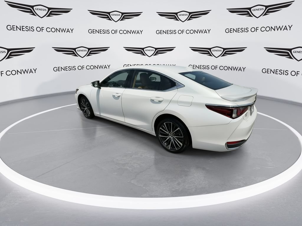 Used 2025 Lexus ES 300h w/ Premium Package FWD image 6
