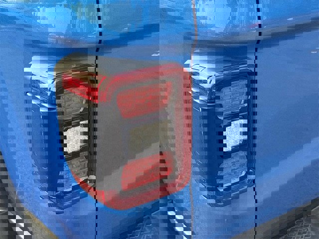 Used 2024 Jeep Gladiator Mojave image 12