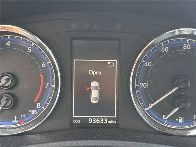 Used 2017 Toyota Corolla SE FWD image 17