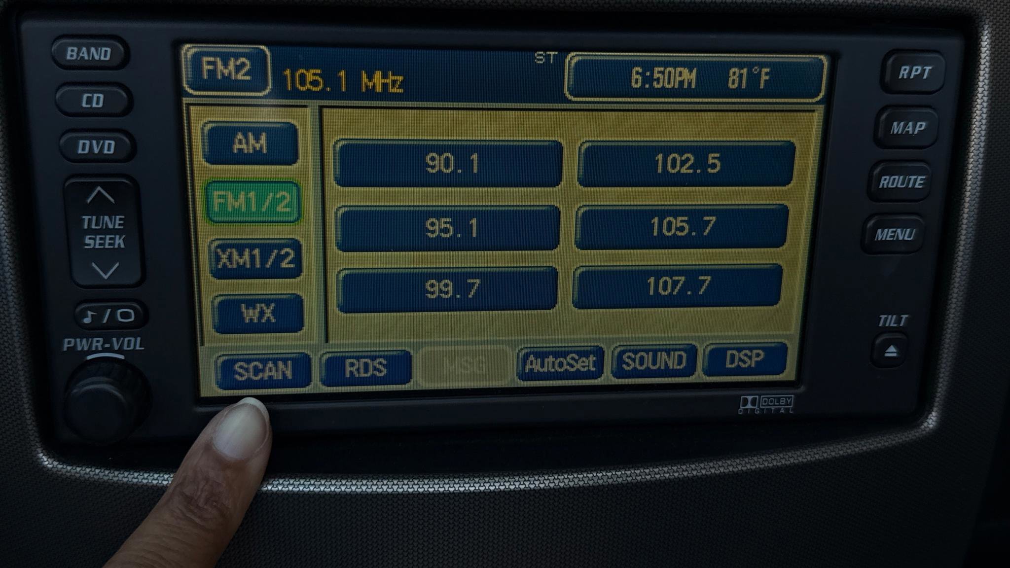 Used 2004 Cadillac XLR image 29