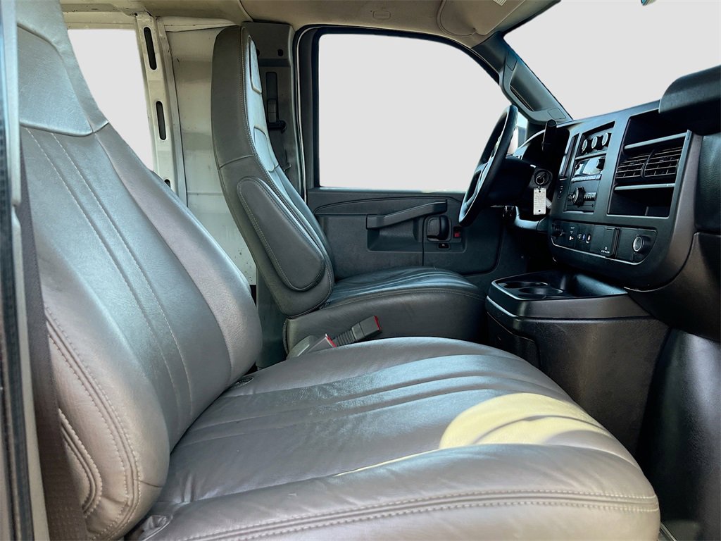 Used 2022 GMC Savana 2500 Work Van w/ Driver Convenience Package image 24