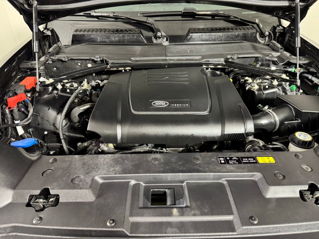 Used 2024 Land Rover Defender 90 S image 33