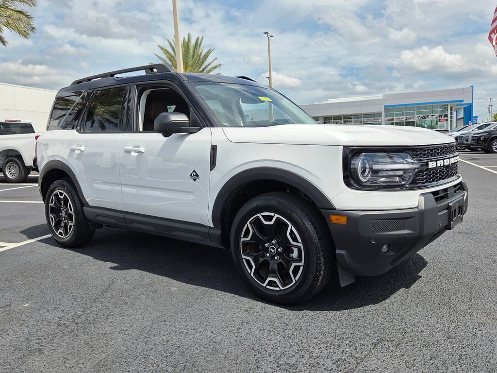 Used 2025 Ford Bronco Sport Outer Banks w/ Outer Banks Tech Package+ AWD/4WD image 1