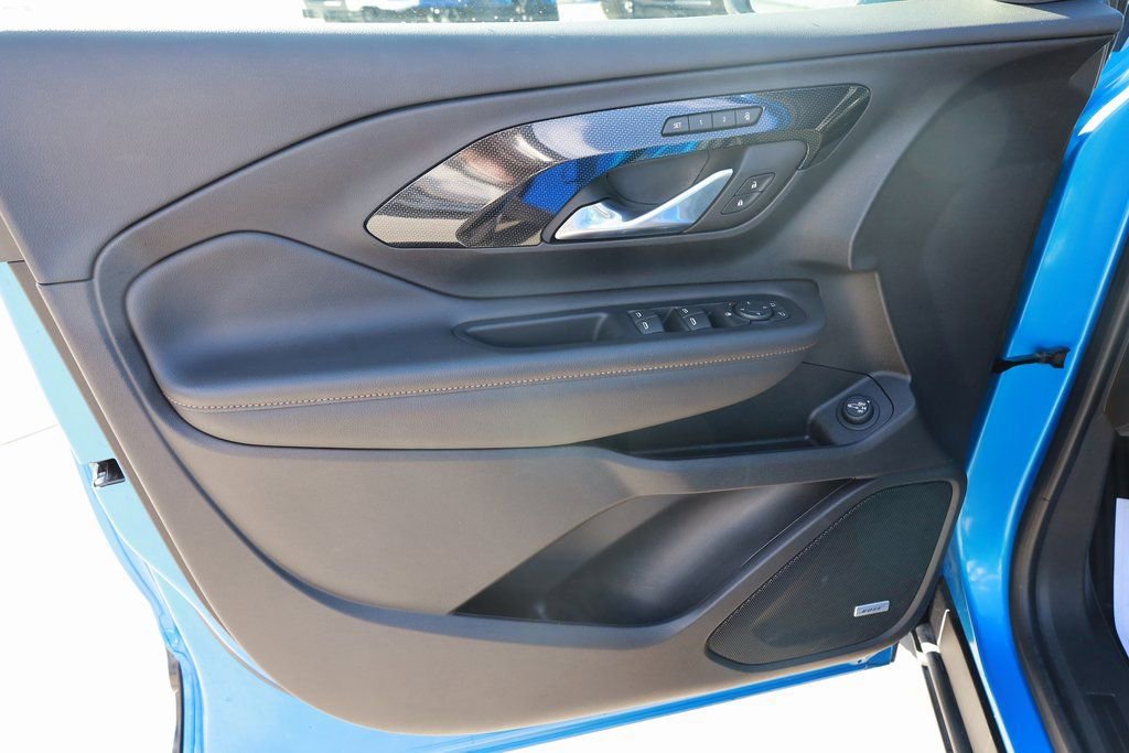 Used 2024 GMC Terrain AT4 w/ Infotainment Package II image 10