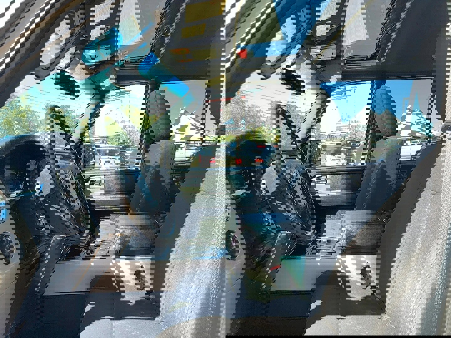 Used 2016 Ford Expedition EL XLT image 23