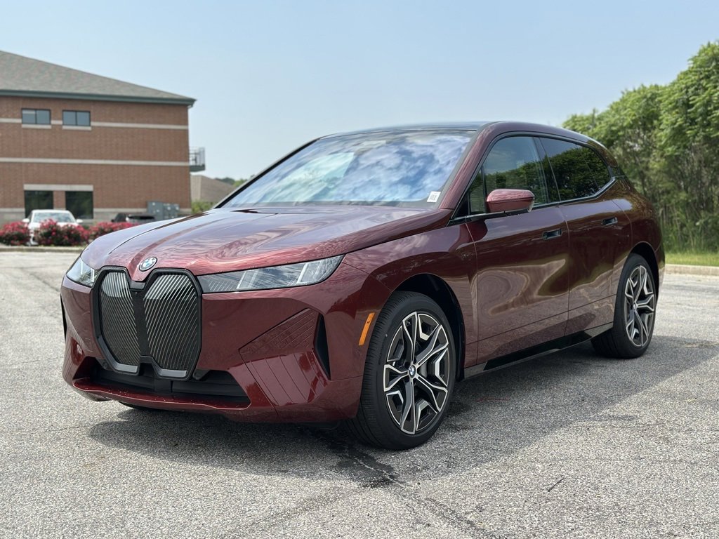 New 2026 BMW iX xDrive60 image 3