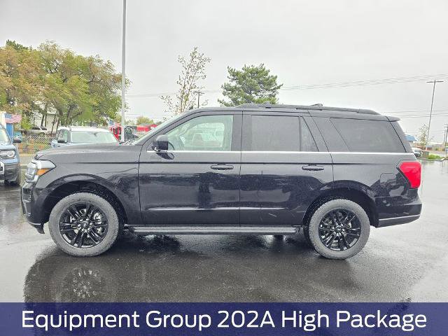 Certified 2024 Ford Expedition XLT AWD/4WD image 3