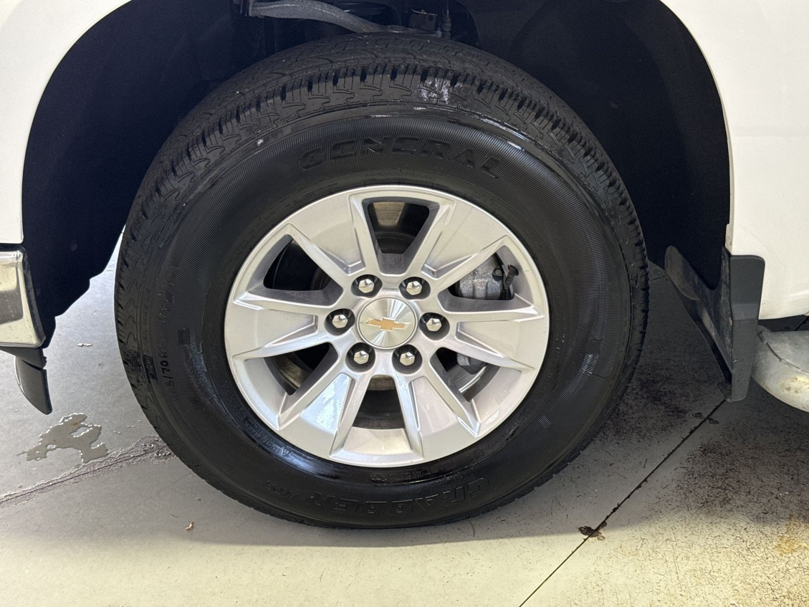 Used 2025 Chevrolet Silverado 1500 W/T RWD image 13