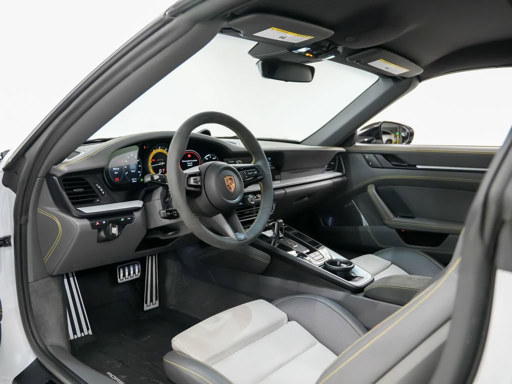 Certified 2024 Porsche 911 Targa 4 GTS image 4