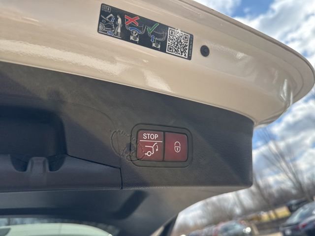 Used 2024 Mercedes-Benz GLE 450 4MATIC image 37