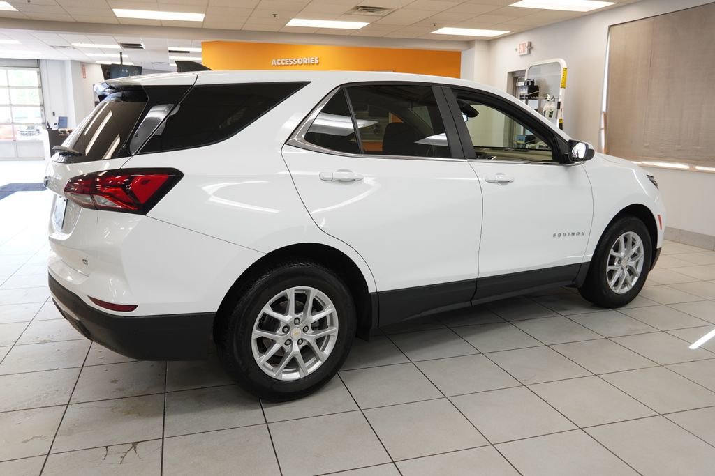 Used 2023 Chevrolet Equinox LT FWD image 12