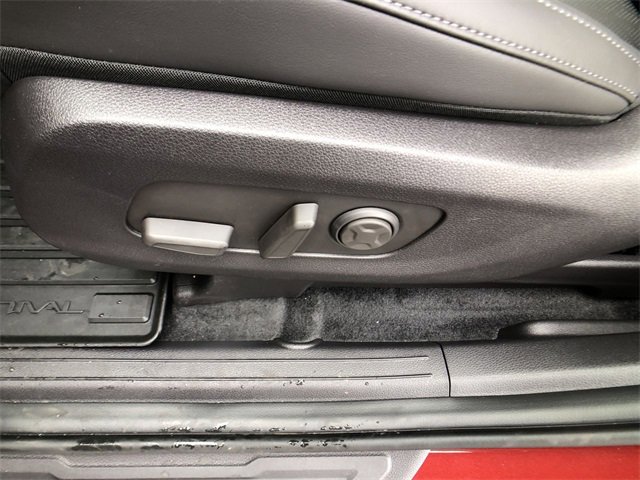 New 2026 Kia Carnival EX image 12