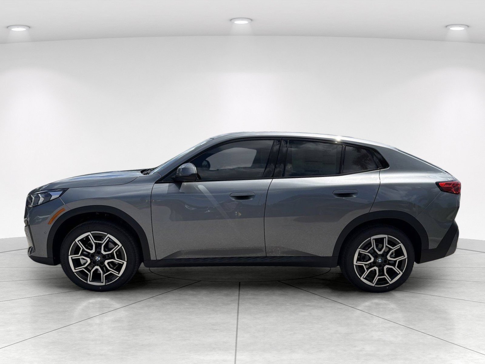 New 2026 BMW X2 xDrive28i w/ Convenience Package AWD/4WD image 7