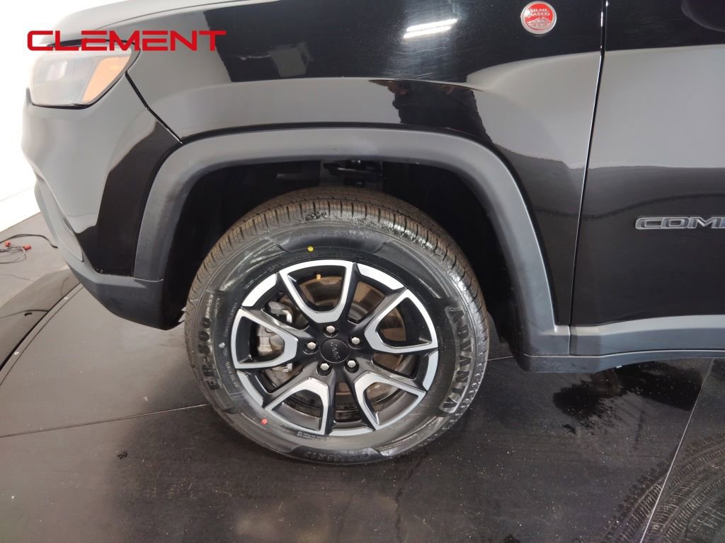 Used 2024 Jeep Compass Trailhawk image 50