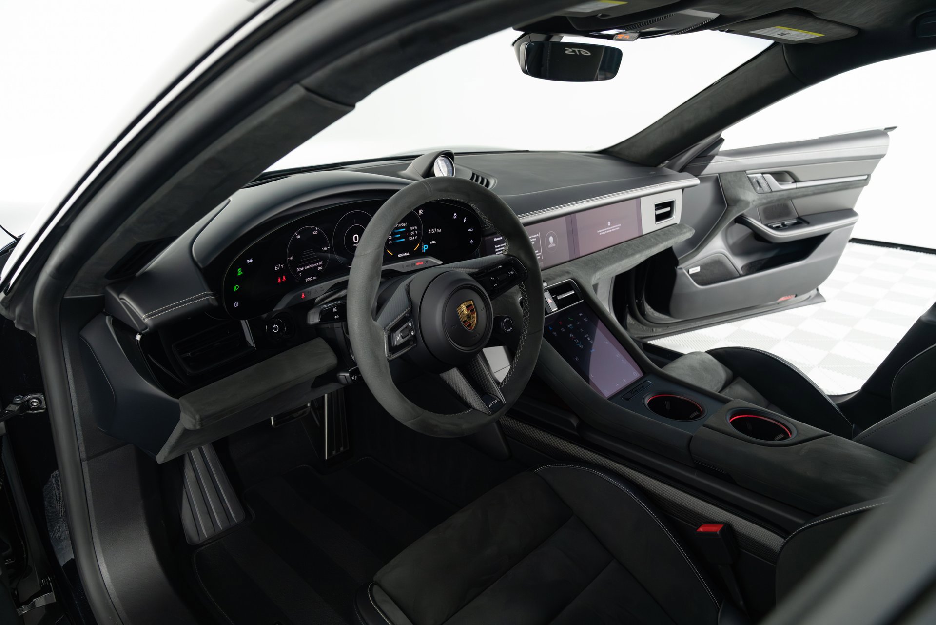 Used 2024 Porsche Taycan GTS AWD/4WD image 10
