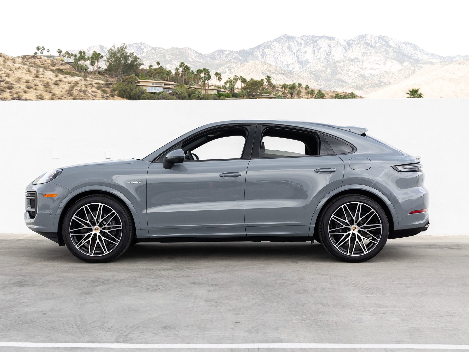 New 2026 Porsche Cayenne E-Hybrid Coupe image 2