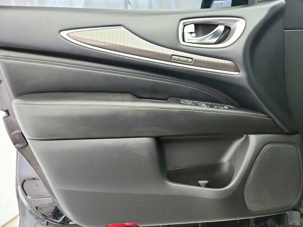 Used 2018 INFINITI QX60 AWD w/ Premium Plus Package image 29