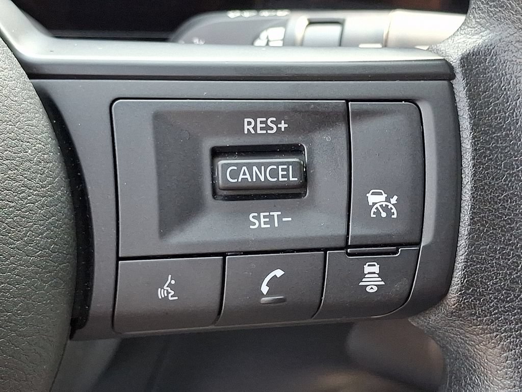 Certified 2025 Nissan Kicks SV AWD/4WD image 22